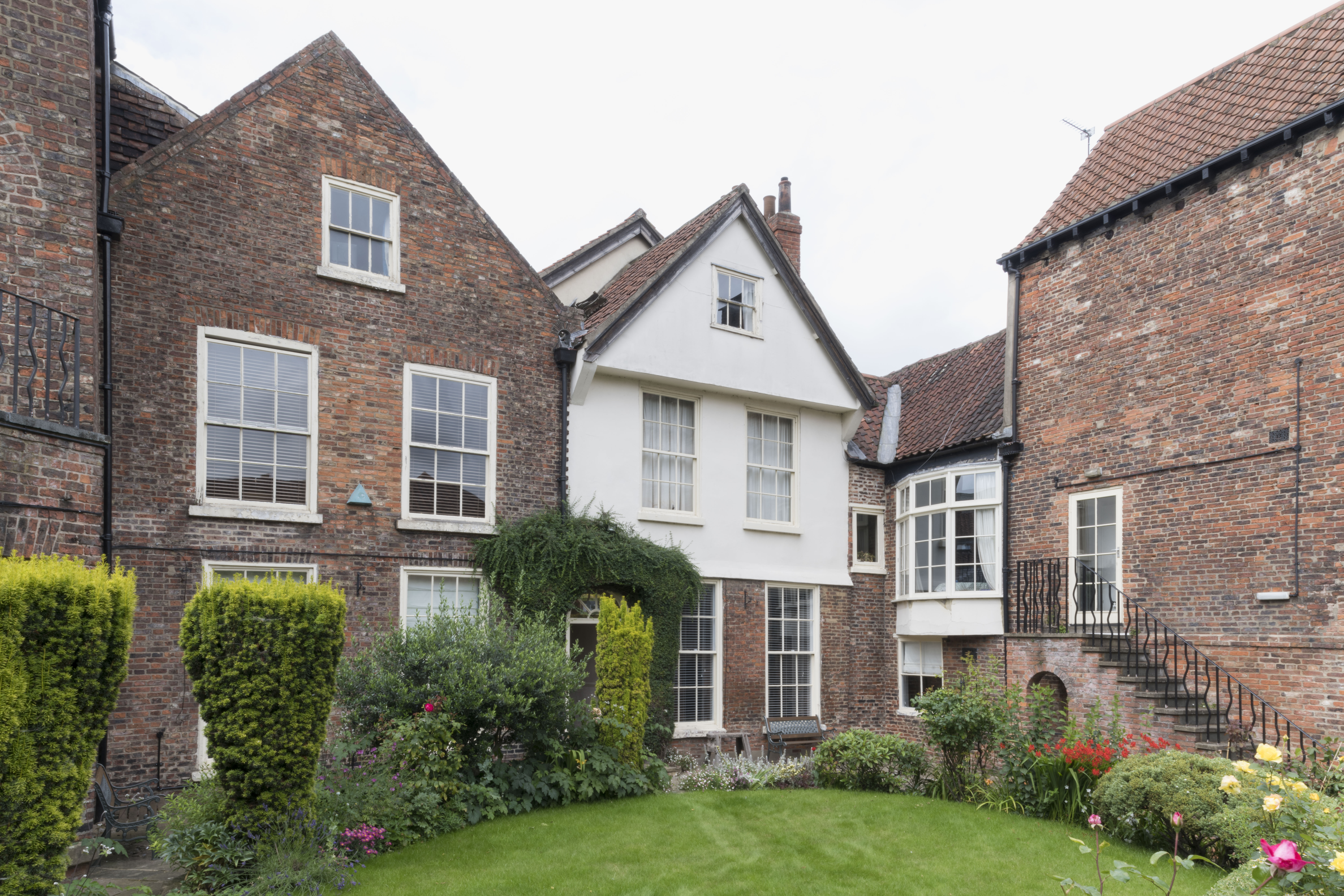 23 Stonegate walled garden | York Conservation Trust | York Medical Soc.