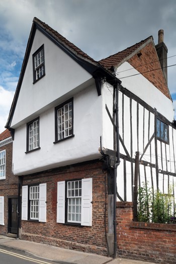 Tanner Row No 7B 7844