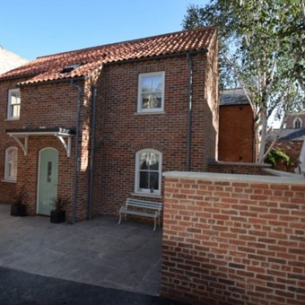 Front Of Trinity Cottage From Courtyard 2 800X533