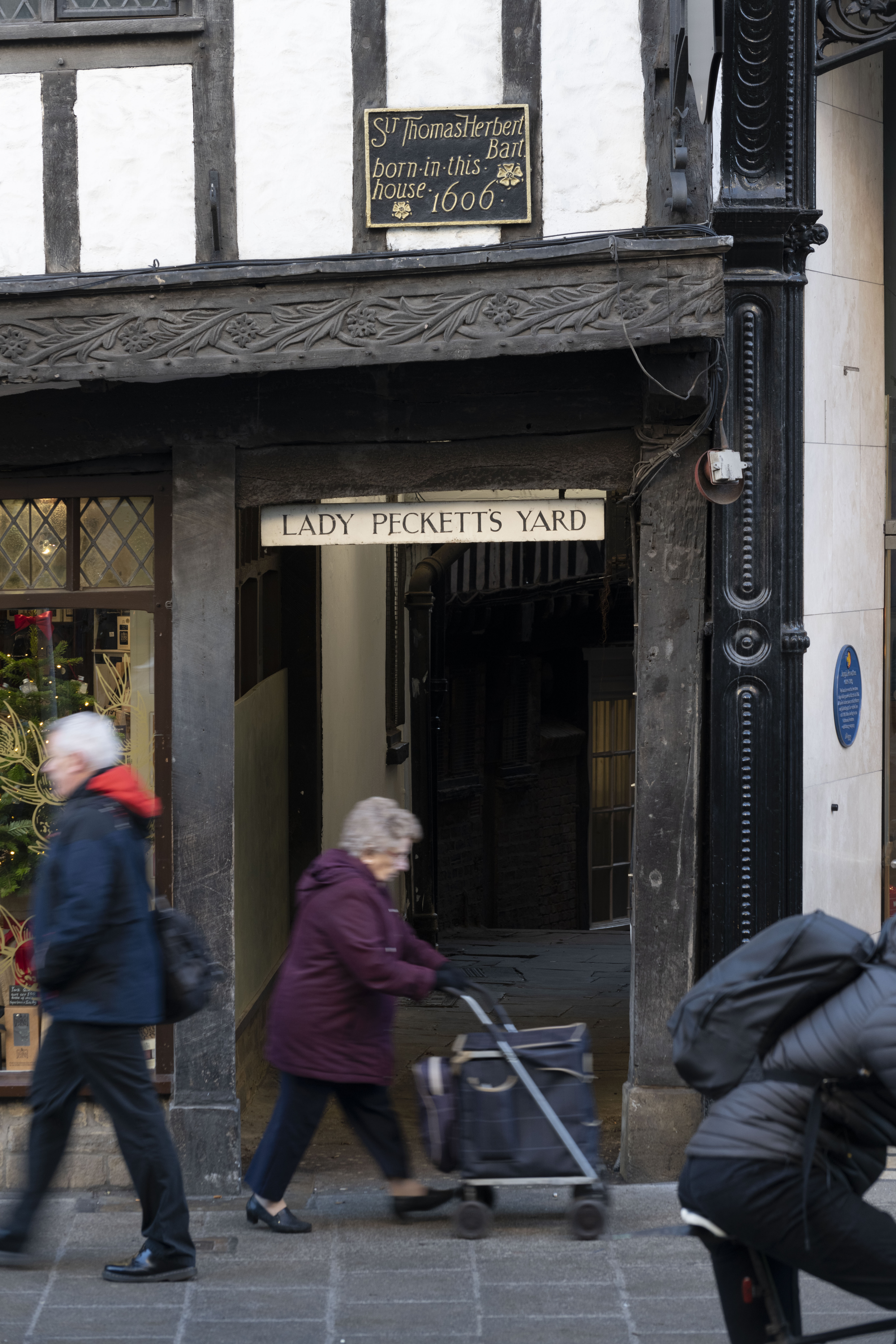 Street entrance to Lady Peckett's Yard from Pavement | York Conservation Trust