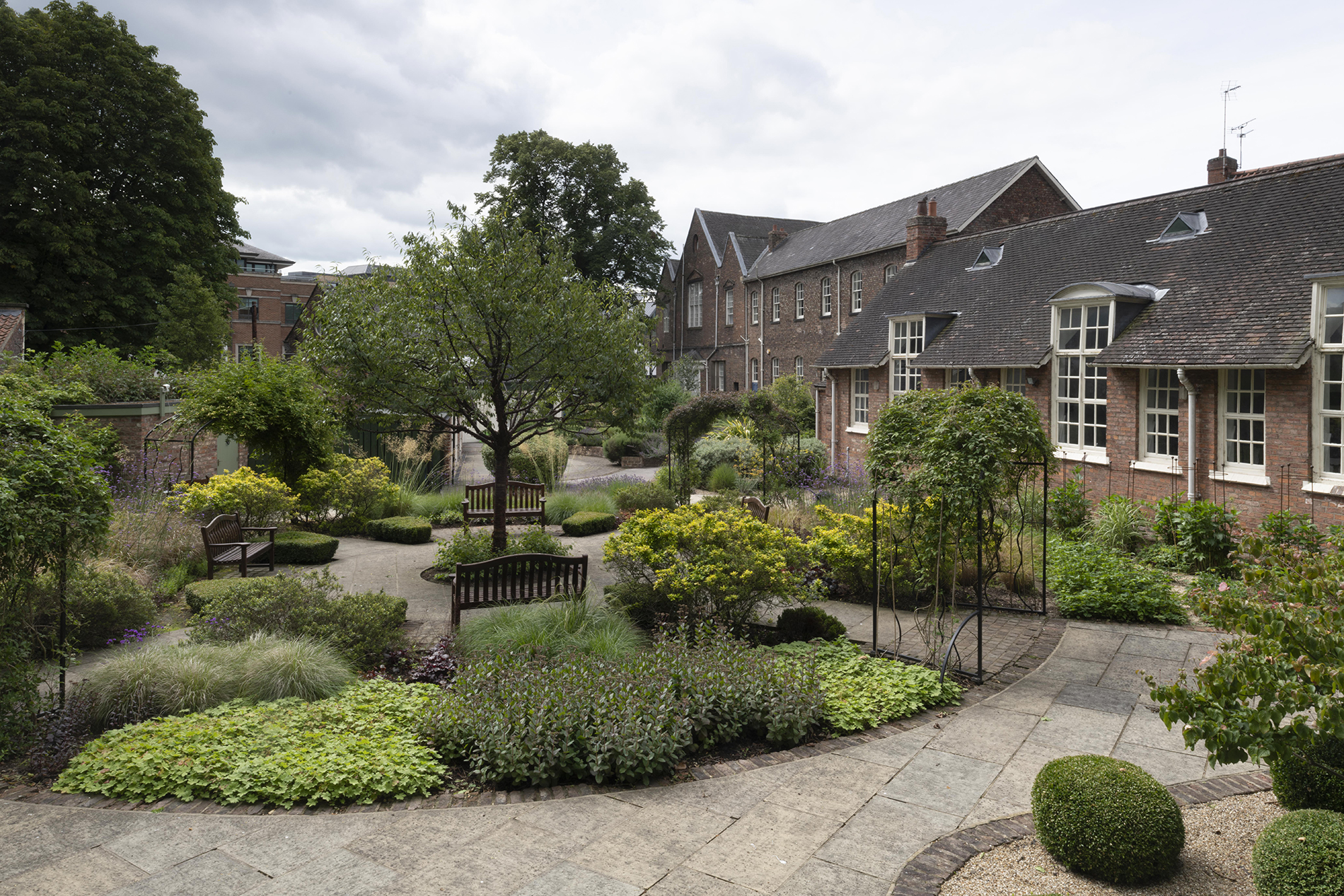 St Anthony's Garden 120720 7737